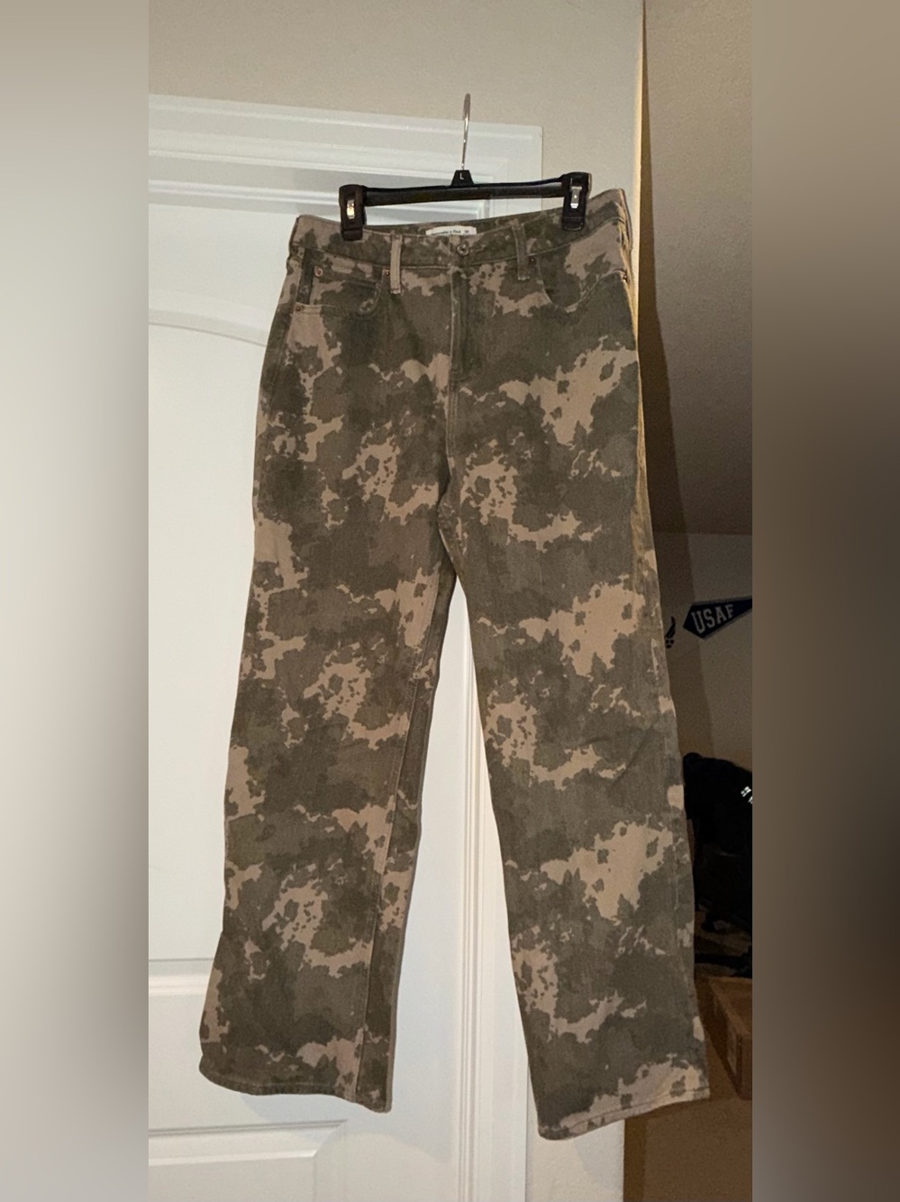 Abercrombie & Fitch women’s  Camo Cargo Pants